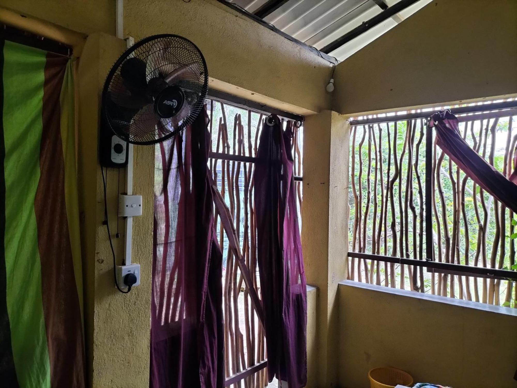 Yala Ying Yang Hostel & Camping Extérieur photo